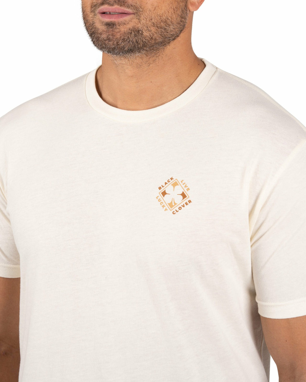 Black Clover Retro Western Men's Beige Graphic Tee