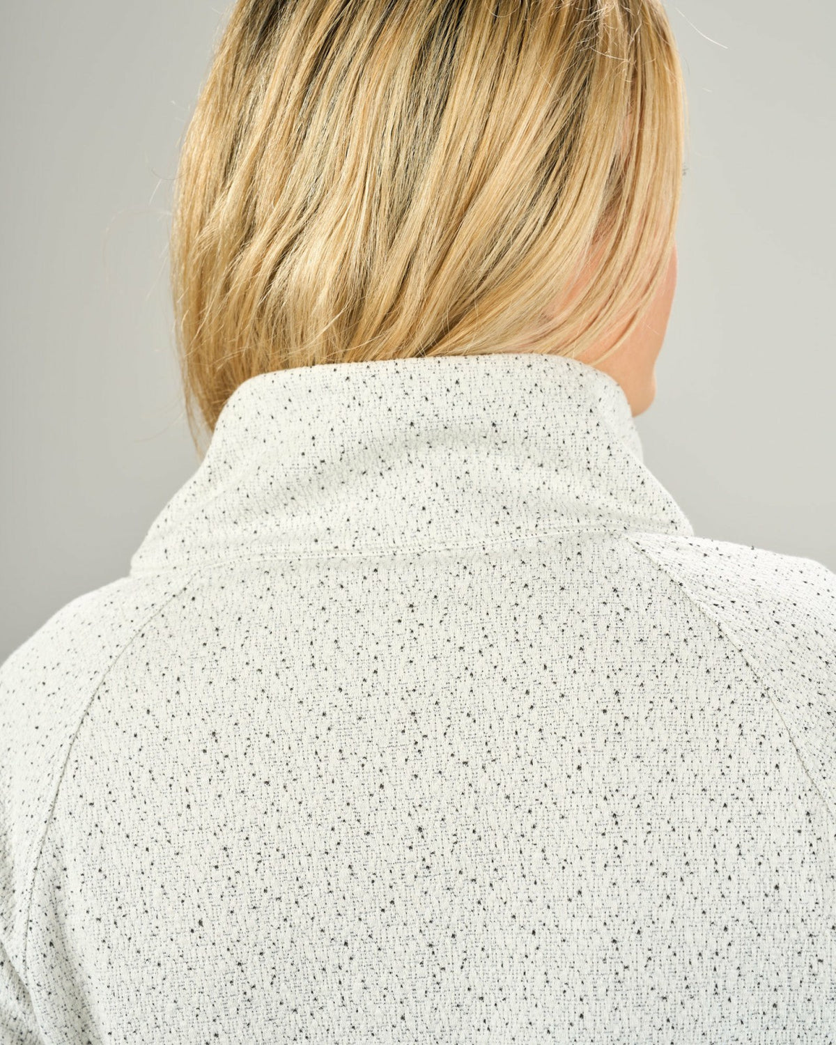 Black Clover Women's White Textured Quarter-Zip Pullover
