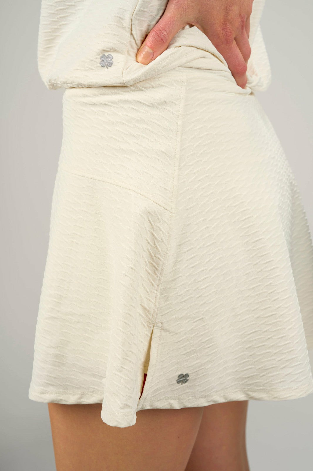 Black Clover Women's Textured Cream Skort for Golf or Tennis