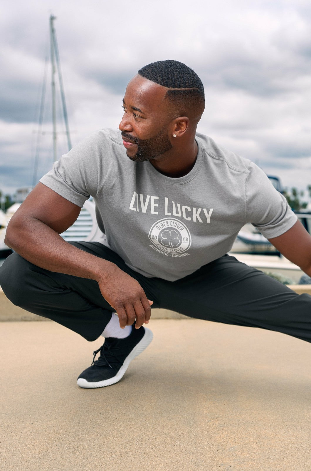 Black Clover Super Soft Men's Dark Grey and White Graphic Tee