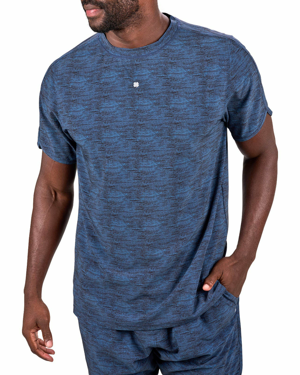Black Clover Men's Navy Athletic Fit Tee for Gym and Performance