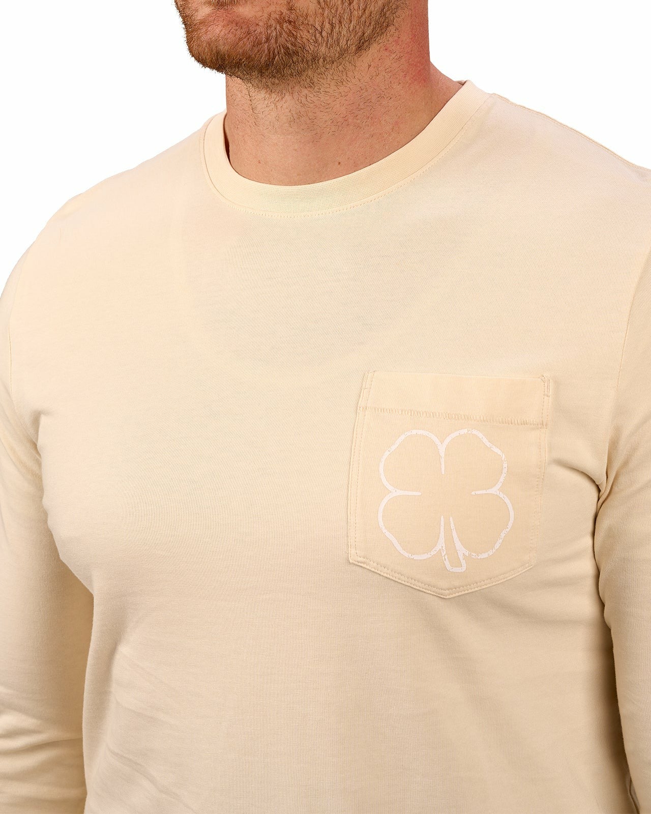 Black Clover Retro Long-Sleeved Cream Graphic T-Shirt